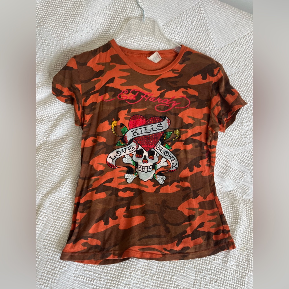 Vintage ED HARDY top Love Kills BLING heart skull orange camo Y2K era